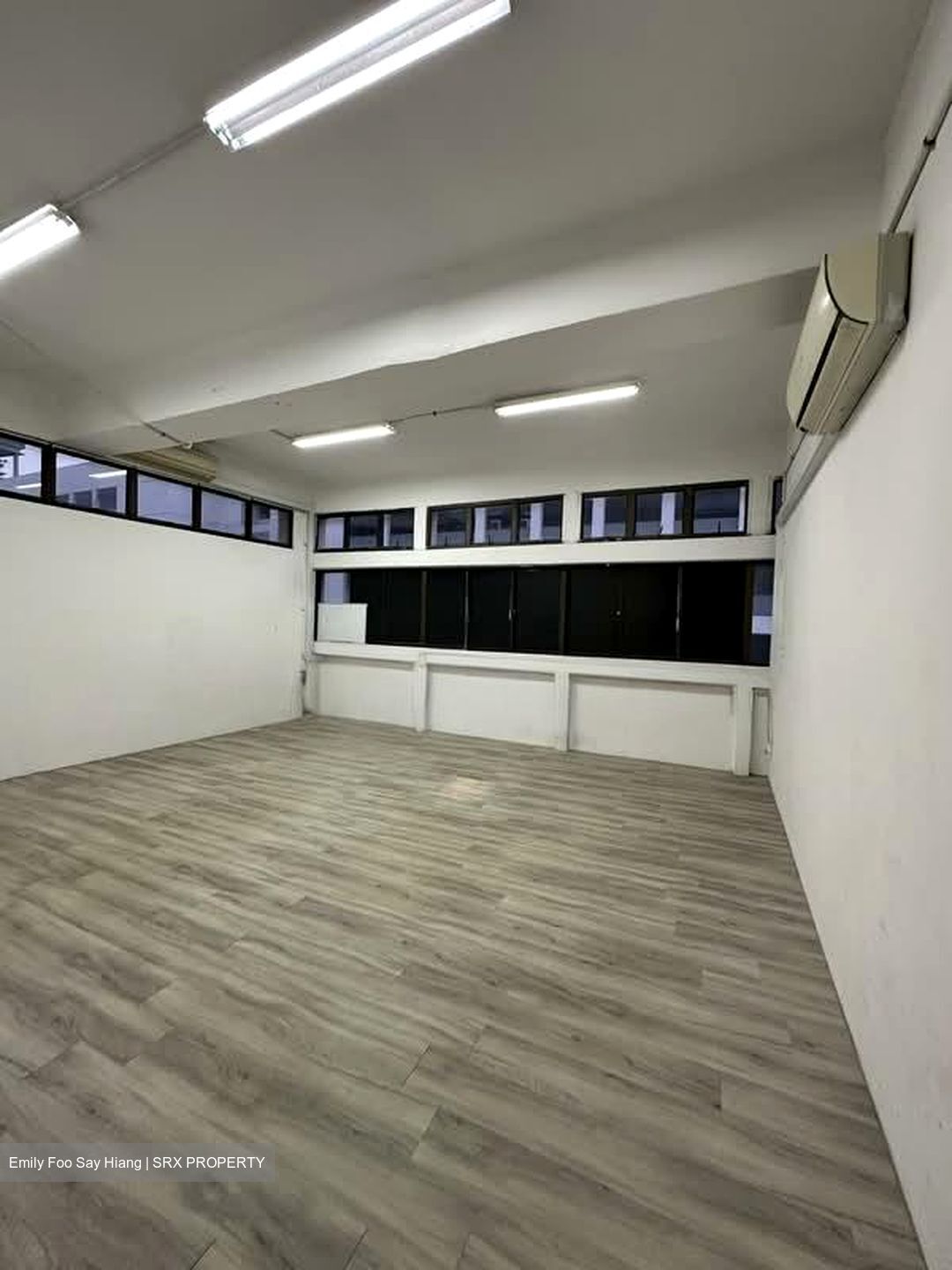 Kapo Factory Building (D13), Factory #570496791